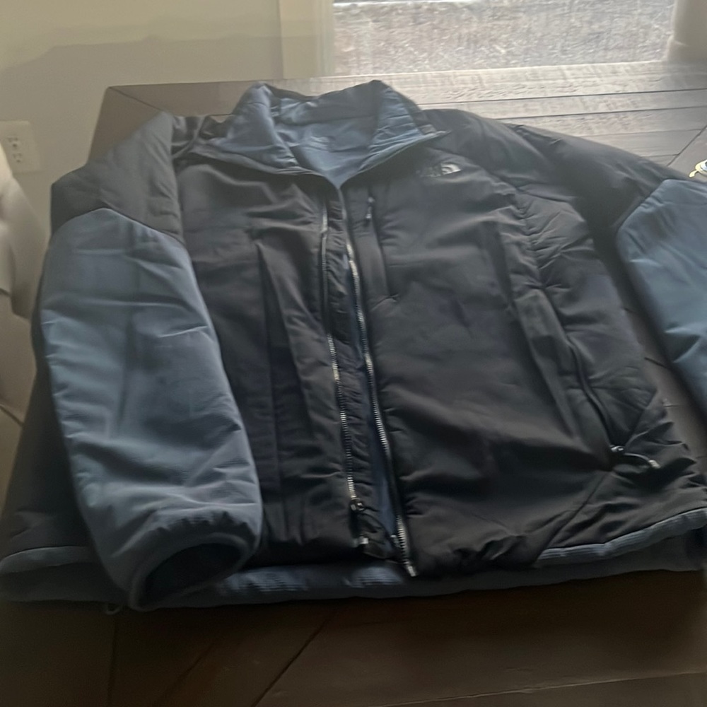 Men's North Face Winter Jacket - M